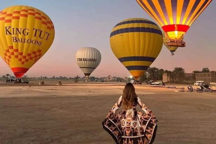 Sunrise Hot Air Balloon Ride in Luxor